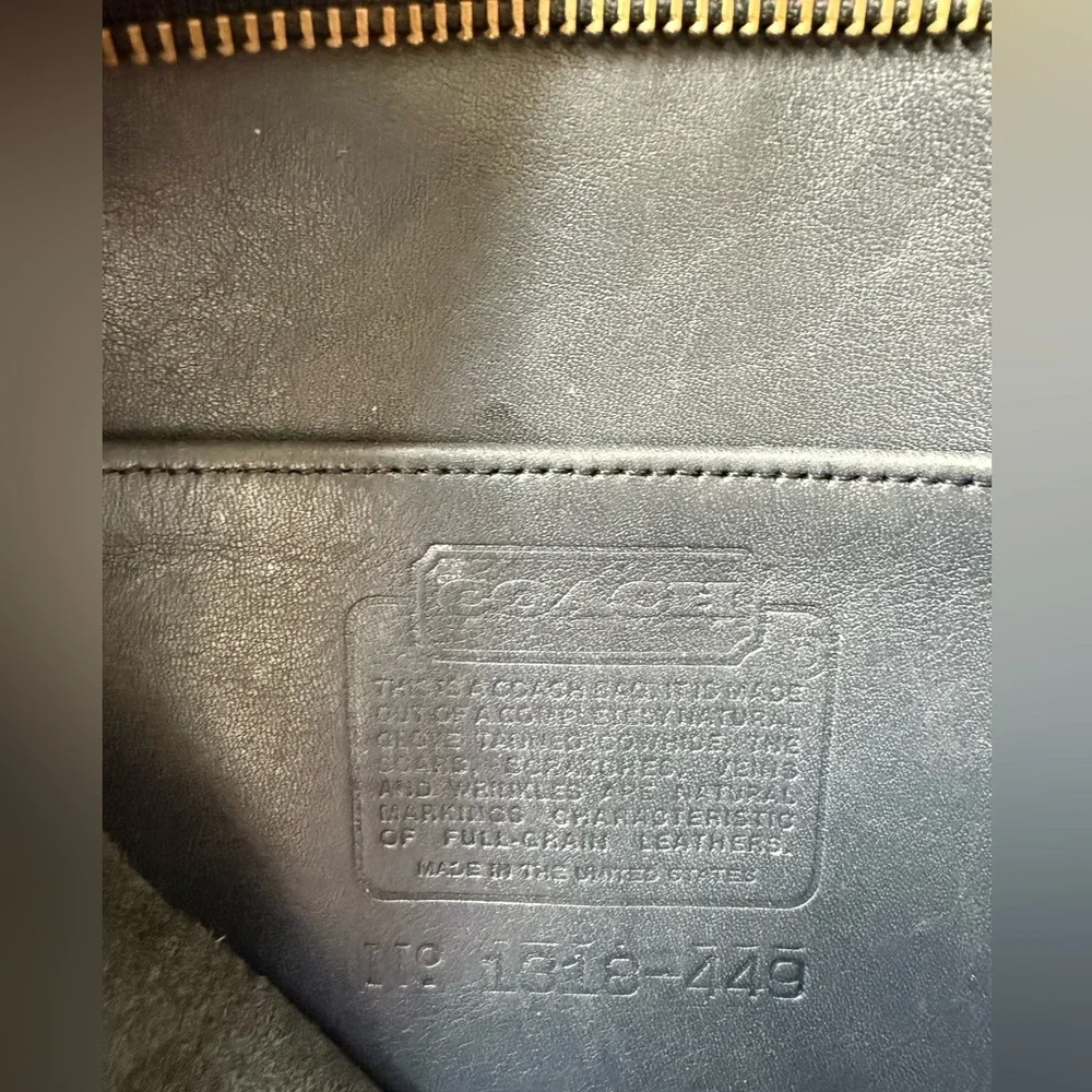 Vintage Coach Navy Leather Shoulder Bag - Picture 11 of 13